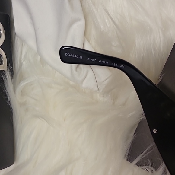 Dolce and Gabbana sunglasses - Picture 5 of 8